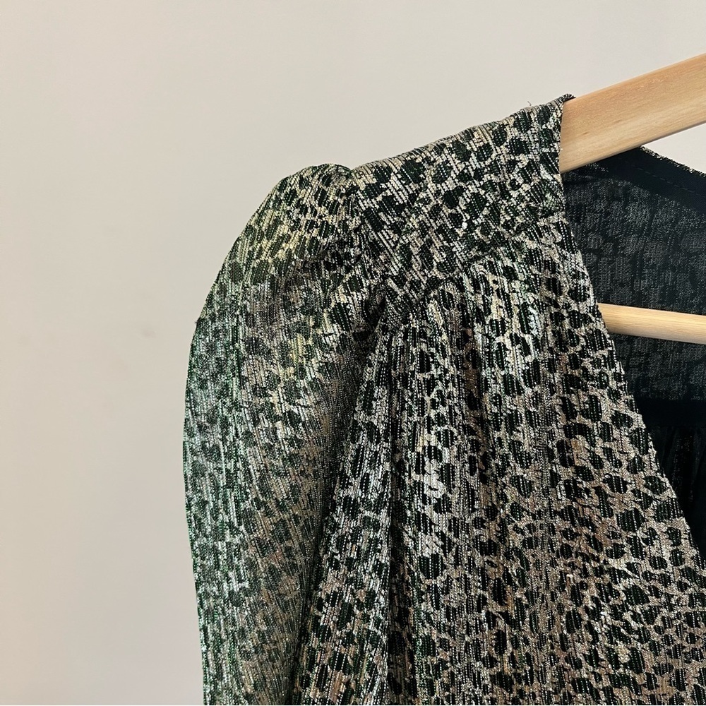 NWT ba&sh Caitlin Green and Metallic Gold Top - Picture 7 of 16